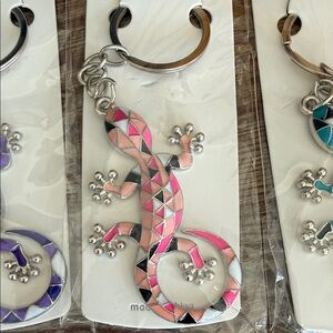 Set of 6 Colorful Geometric Lizard Keychains. Set in Silver Tone. NWT.